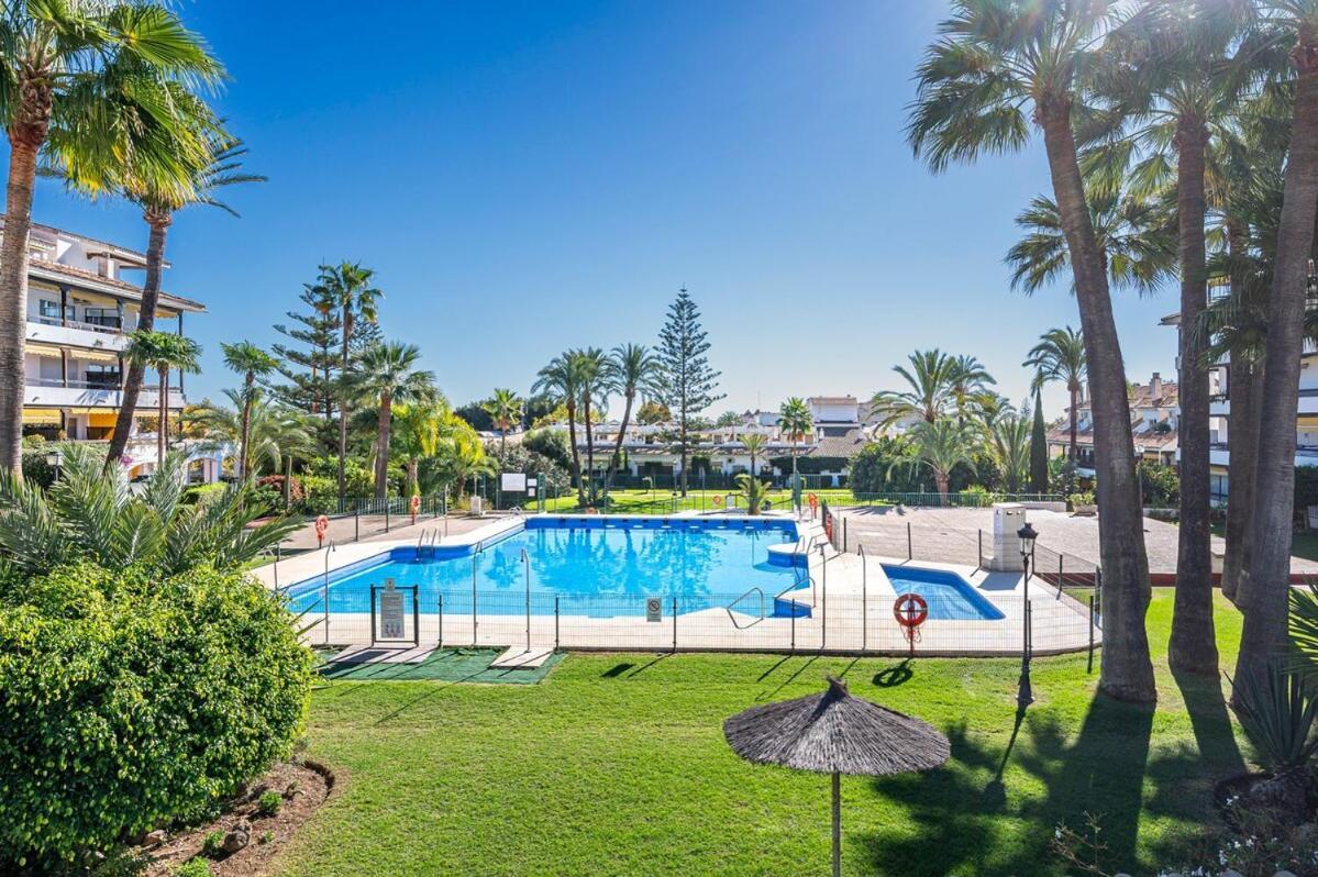 Golden Mile Getaway, Garden View, Pool & Comfort Marbella Esterno foto