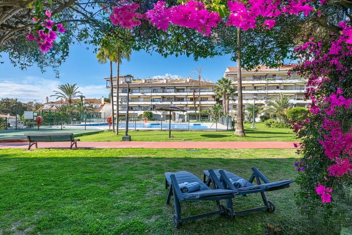 Golden Mile Getaway, Garden View, Pool & Comfort Marbella Esterno foto