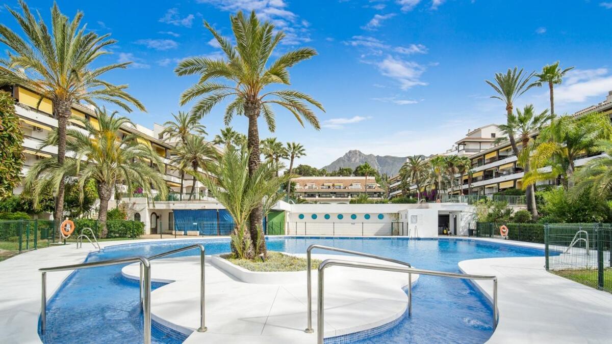 Golden Mile Getaway, Garden View, Pool & Comfort Marbella Esterno foto